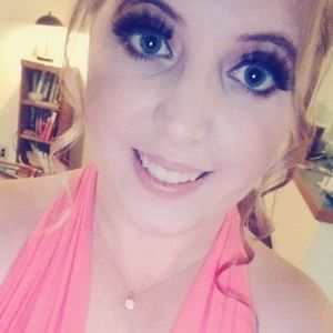 Meet your Posher, Kimberly